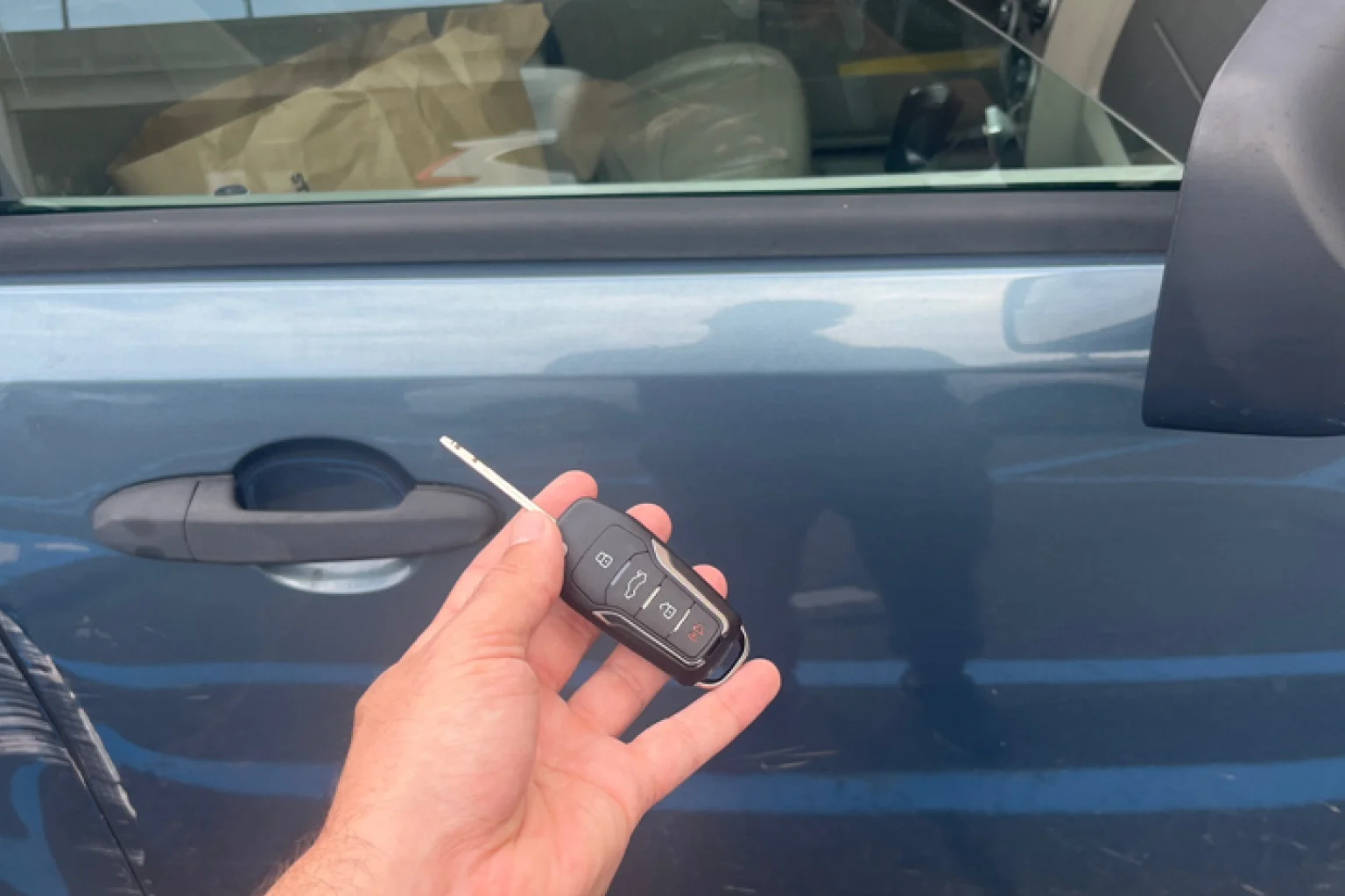 Automotive emergency key services