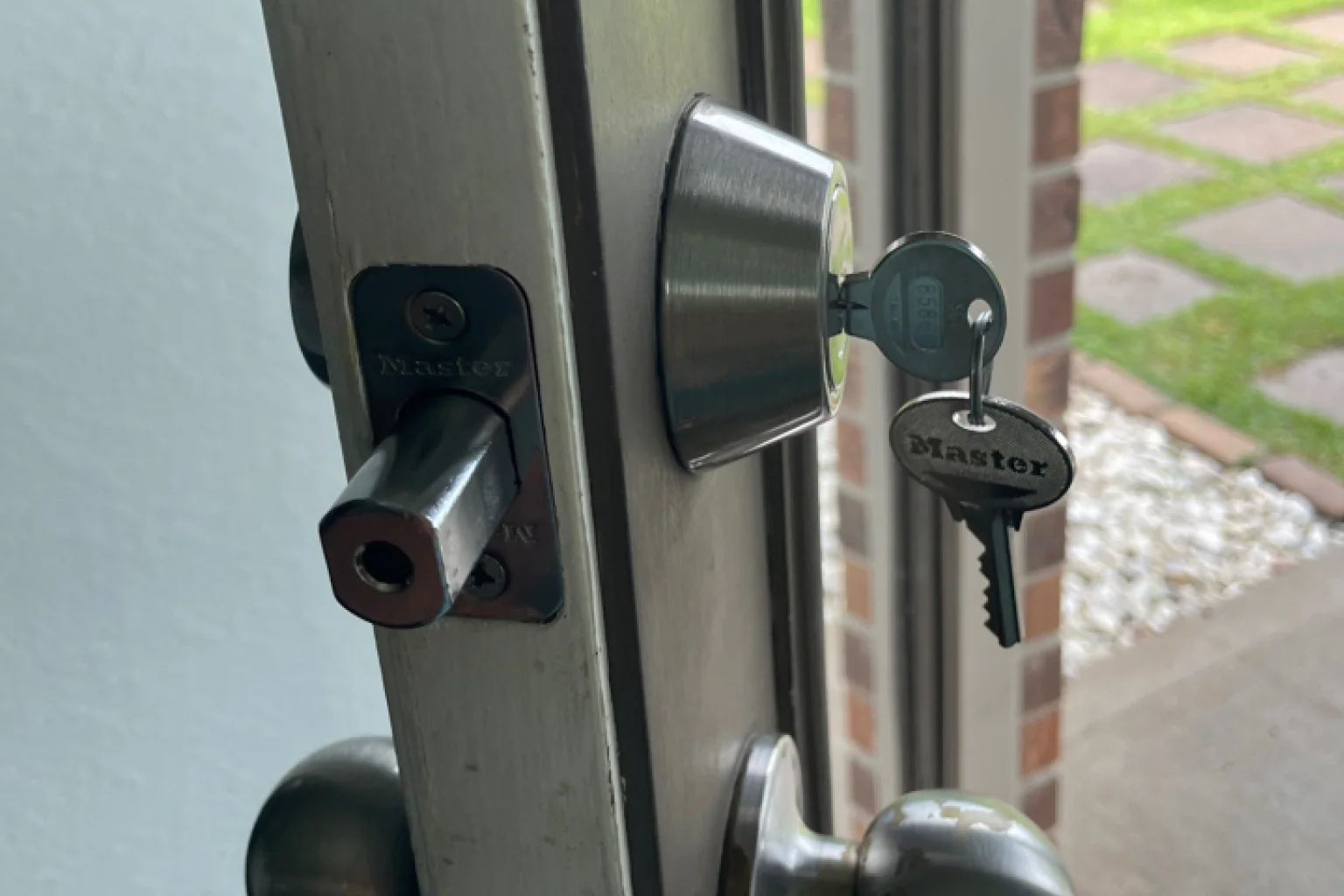 Master Lock deadbolt with keys